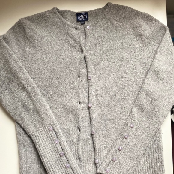 ❌SOLD❌ Wool Cardigan🐑 - Picture 2 of 7